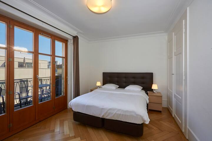 Genève centre, 3ch/2,5 sdb, balcons, climatisation gallery image 3