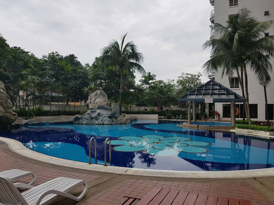 swimming pool