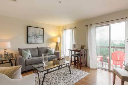 Downtown Nashville Riverfront Condo