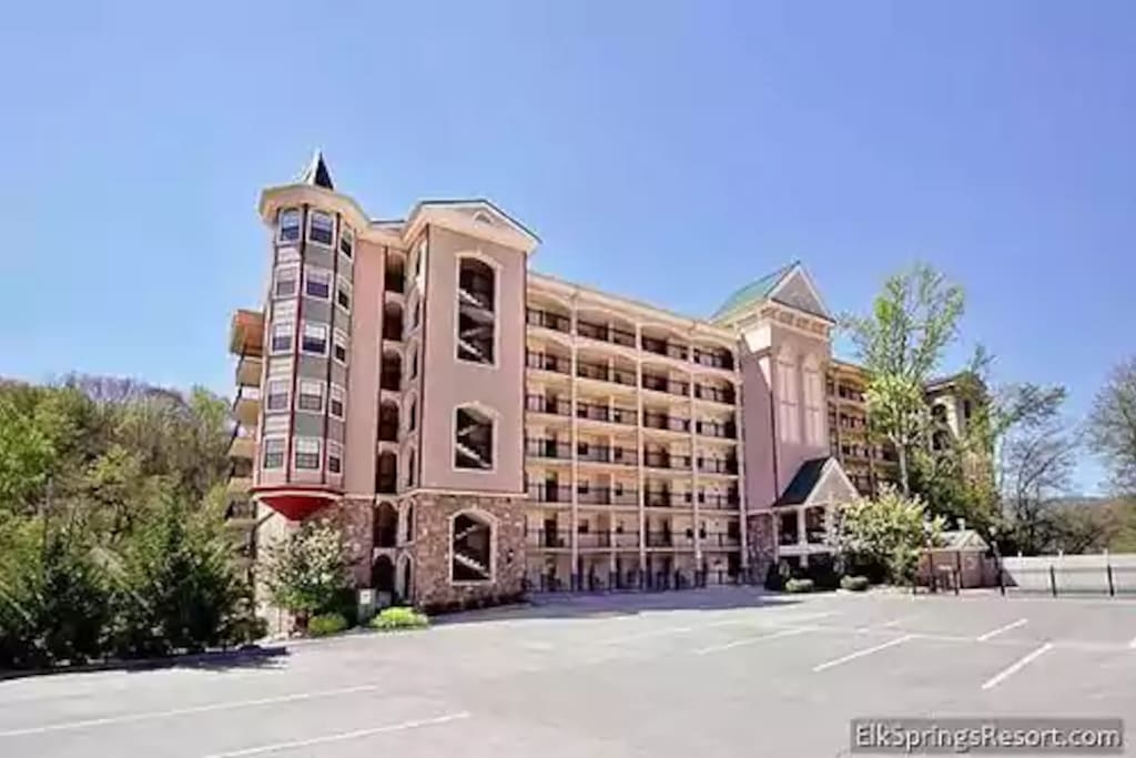 Welcome to the Gatehouse Condos!