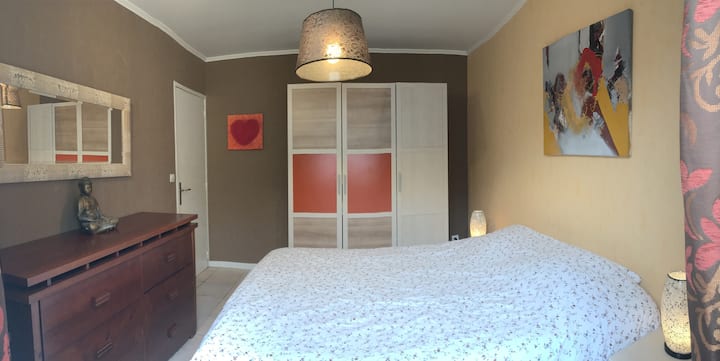 Habitación 3. Esta tiene una cama grande (160 cm)