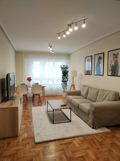Modern, cozy and central. Garage parking