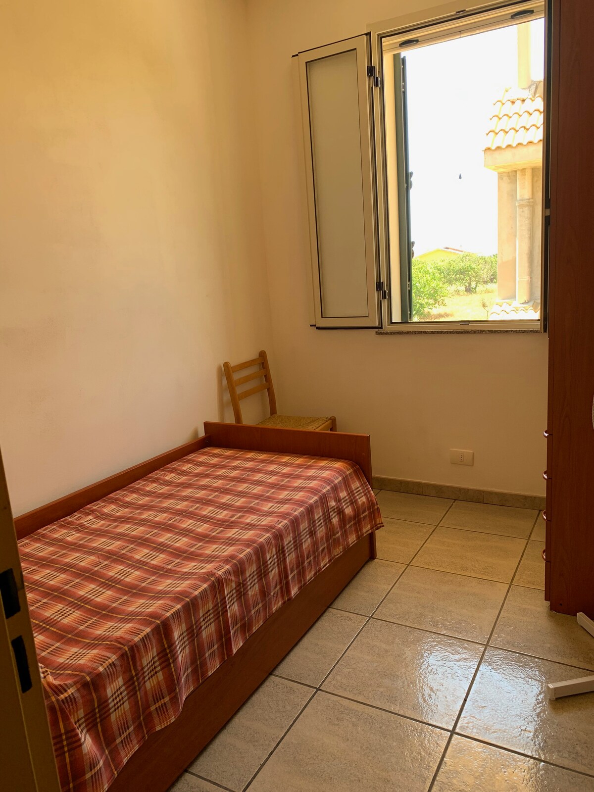 Единична спалня на първия етаж