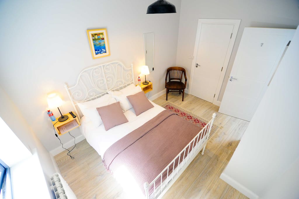 Double Room (Max Occupancy 2 People)
