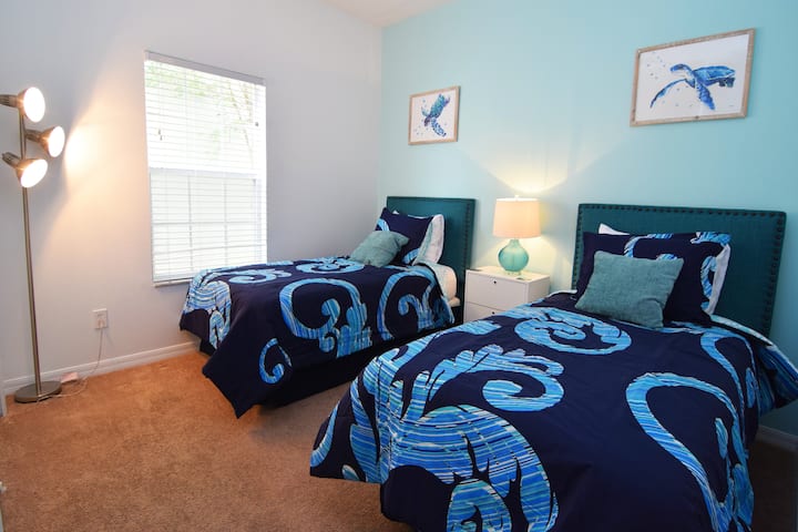 Красива стая с 2 единични легла