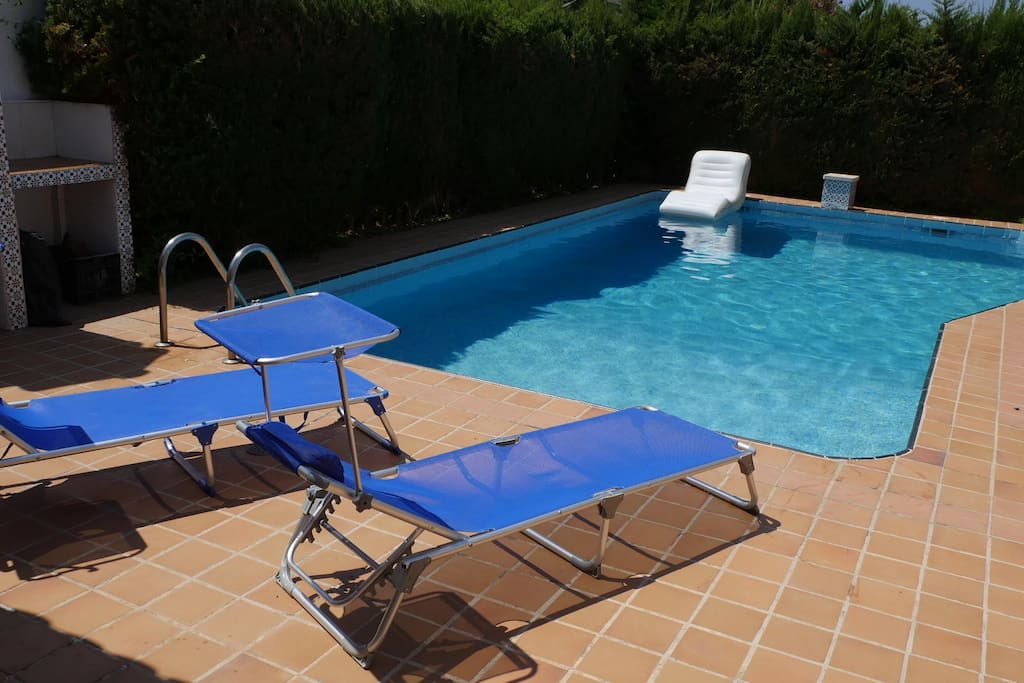 getting the sun by the pool