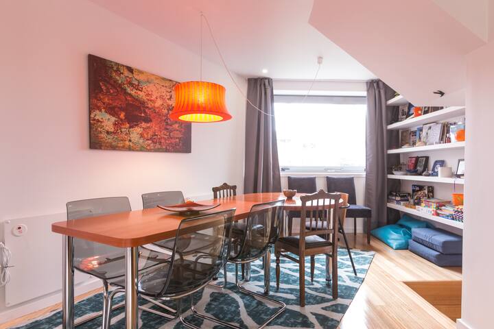 Friends & Family House 2 gallery image 2