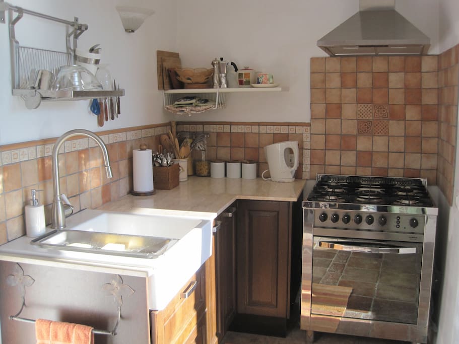 Well-equipped kitchen