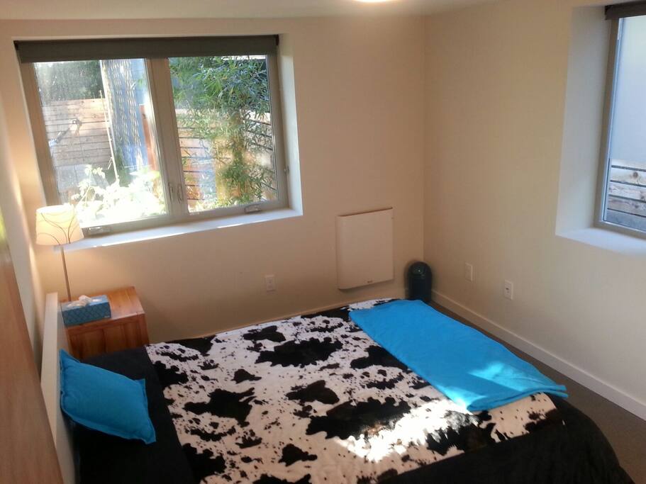 Peaceful bedroom with new memory foam double mattress & pillows
