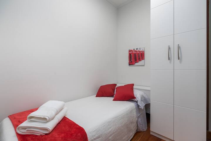 Junto playa Zurriola, 125 m2. Gran apartamento gallery image 5