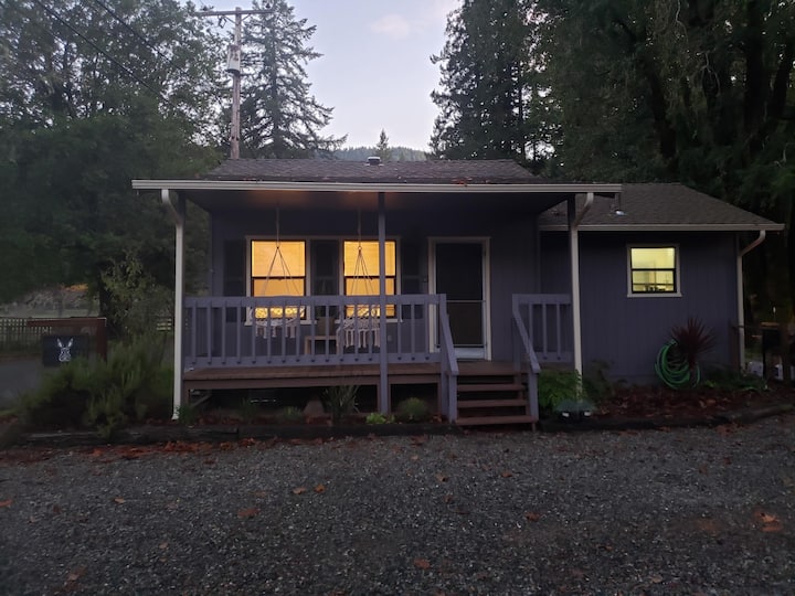 The Trapper's Cabin Cabins for Rent in Gasquet, California, United