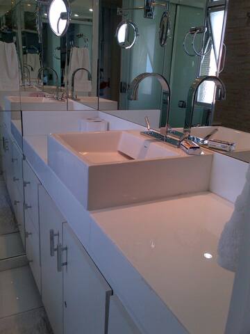 Two Story Penthouse in Ipanema 1005 gallery image 5