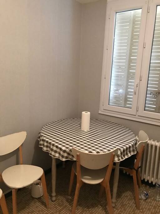 Kitchen table