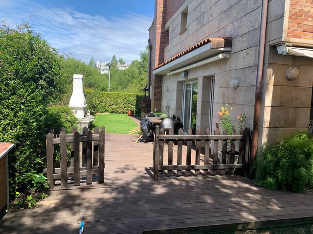 Villa tranquila con decoración colonial gallery image 5