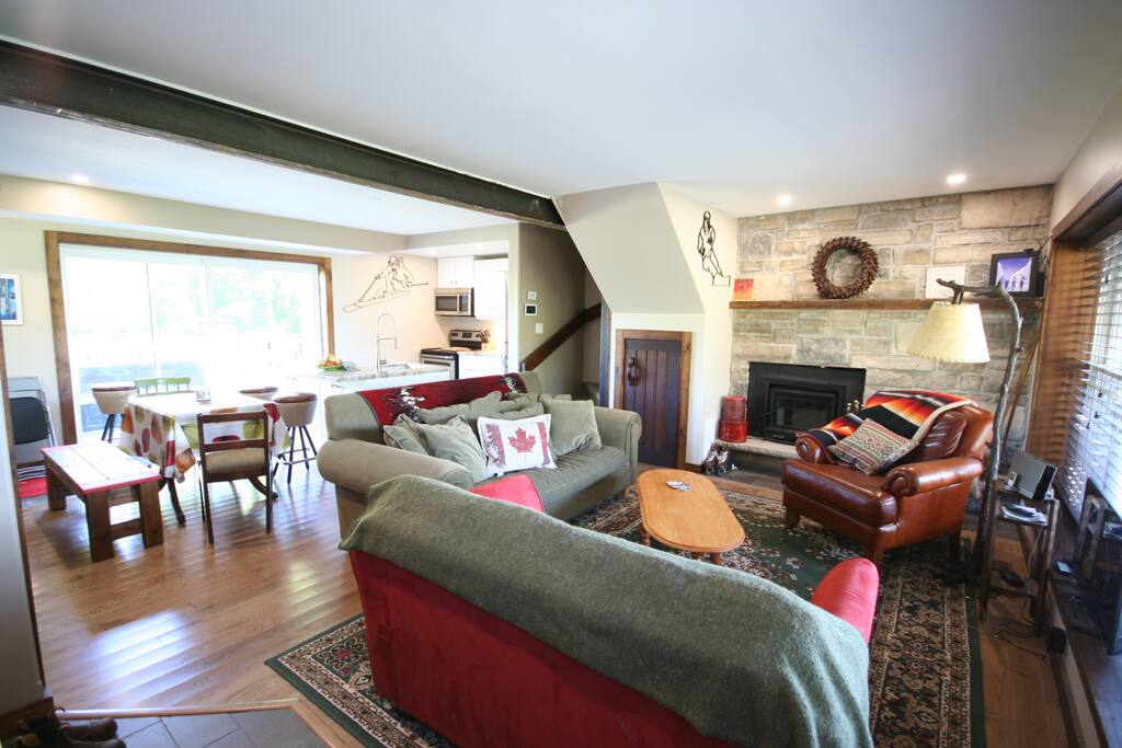 Open Concept Chalet, Hardwood Floors. Upgraded Chalet, Great Deal!
