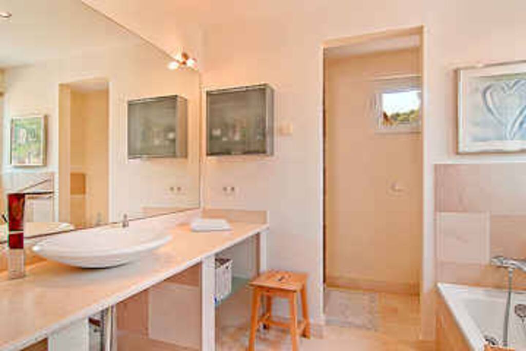 Masterbadezimmer