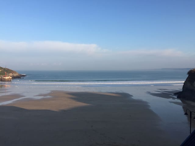 Towan Beach View - Newly Refurbished Apartment