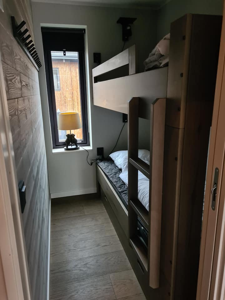 საძინებელი 1