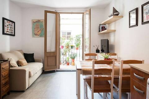 Bonito, luminoso y céntrico/WIFI/10" Rambla-Puerto