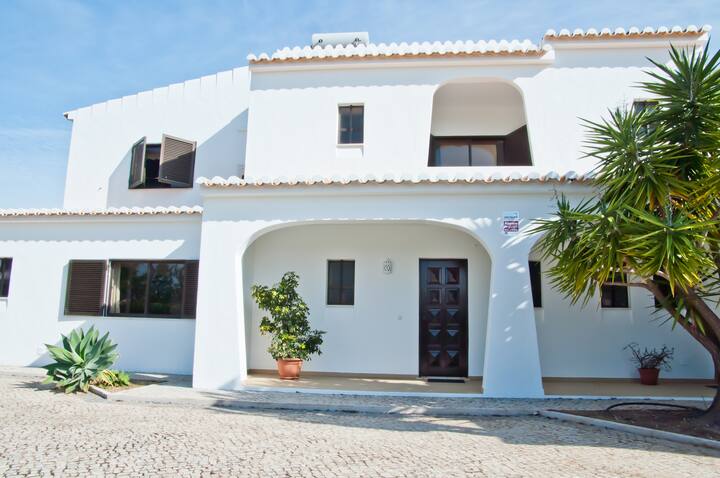 Casa Das Areias Holiday Villa Porches Algarve Villas For Rent In Porches Faro Portugal