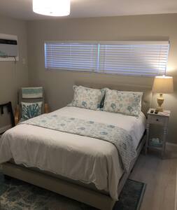 Private Guest Suite Near Beach