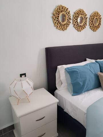 Great House at amazing location! 14 guests/5 rooms gallery image 5