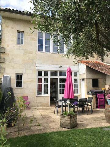 Typique échoppe bordelaise avec piscine gallery image 3