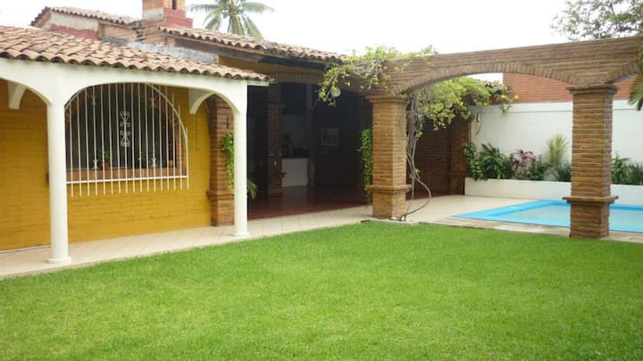 Villa Con Alberca Para 16 Personas. Muy Céntrica. - Puerto Vallarta