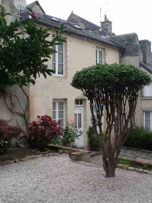 8, Rue Laitiere