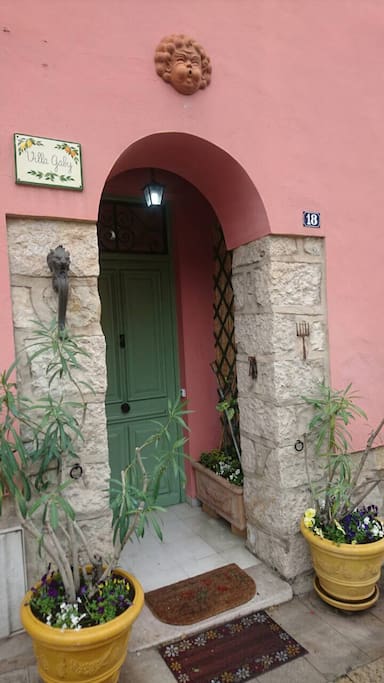 Porche d'entrée
