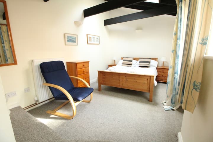 Hauptschlafzimmer.