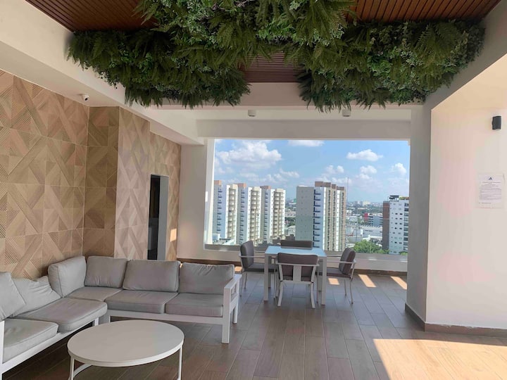 Prime Location/steps From Shopping And Business - Santo Domingo