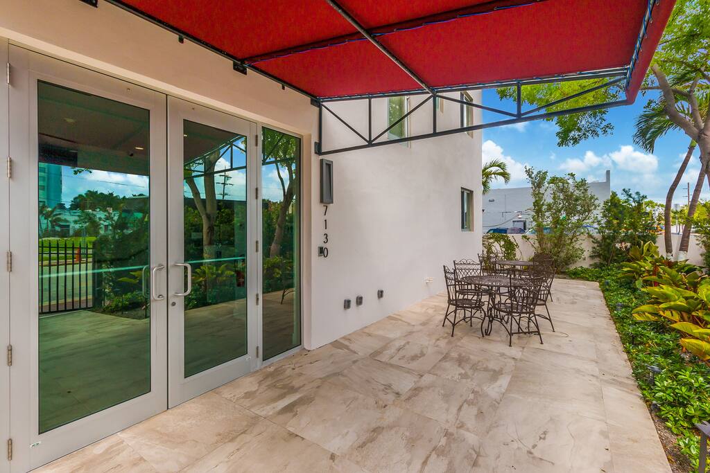 Hotel Patio