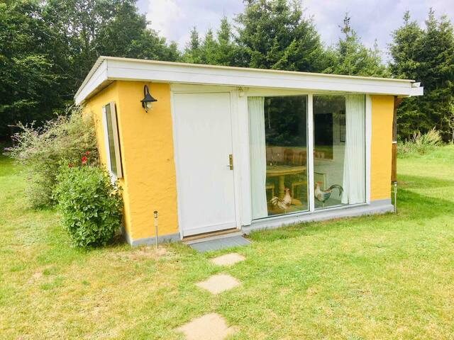 The Hen House, by forest and lake. E45 13 km