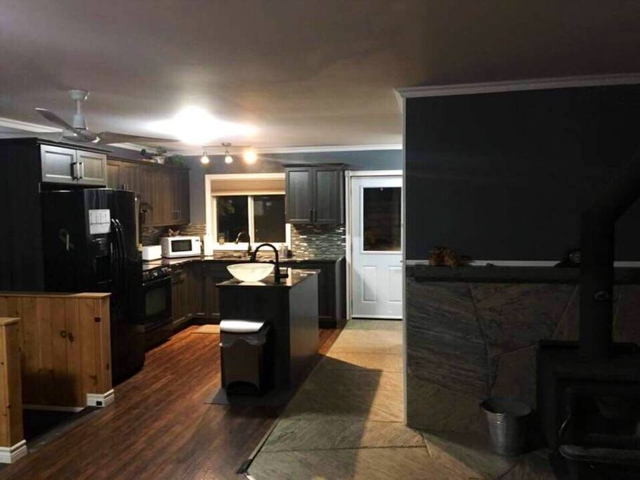 Kitchen/Front Entrance