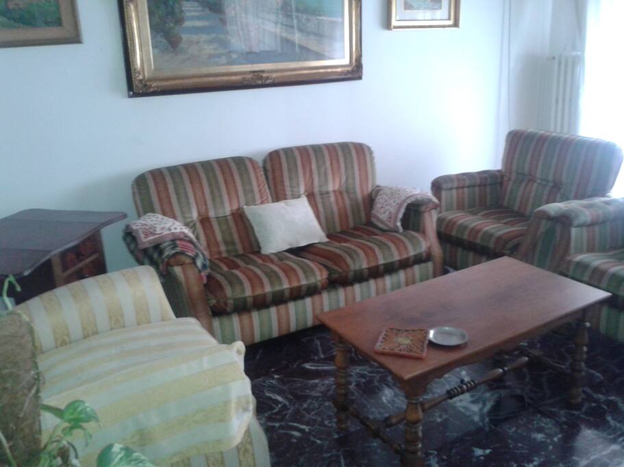 salotto con TV