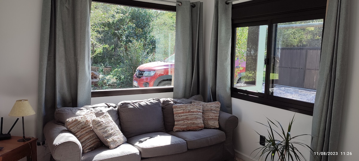 Top Airbnb: House in a spectacular setting.
Heated Pool in Ocean Park