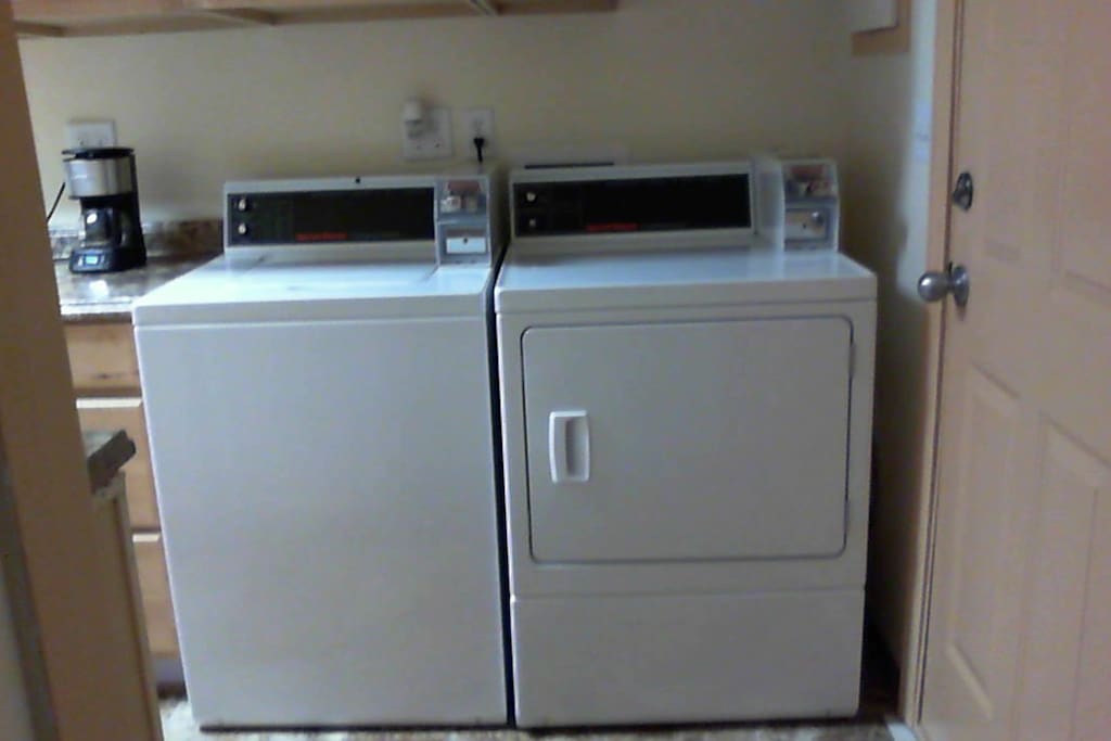 coin opt. commercial washer/dryer