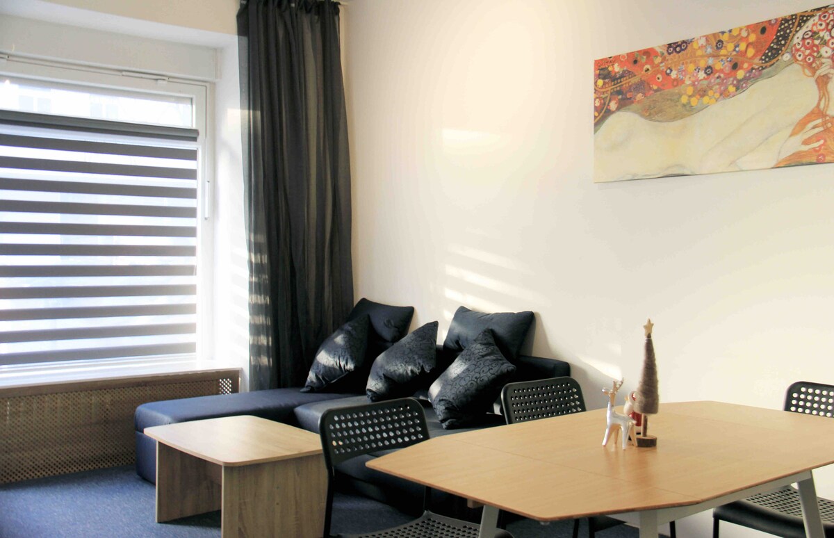 Popular Airbnb listing: 3 room apartment at Leopoldplatz in Wedding