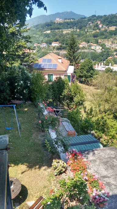 giardino attrezzato con bbq ideale per relax