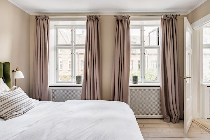 High-spec Renovated Central Townhouse