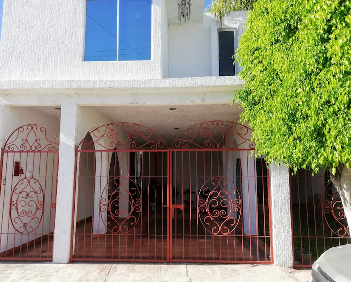 Casa Raviel/We bill
Private Cluster
