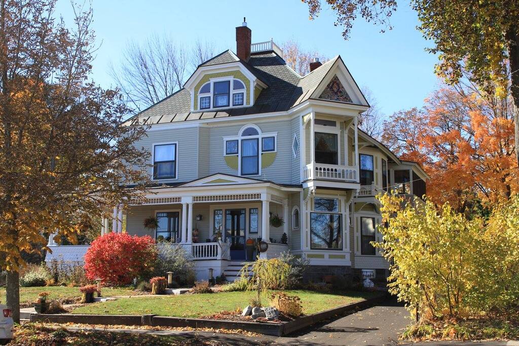 The Majority Leader's House... Houses for Rent in Concord, New