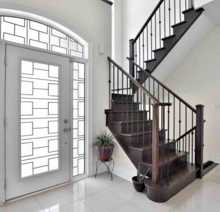 Stairway /Entrance