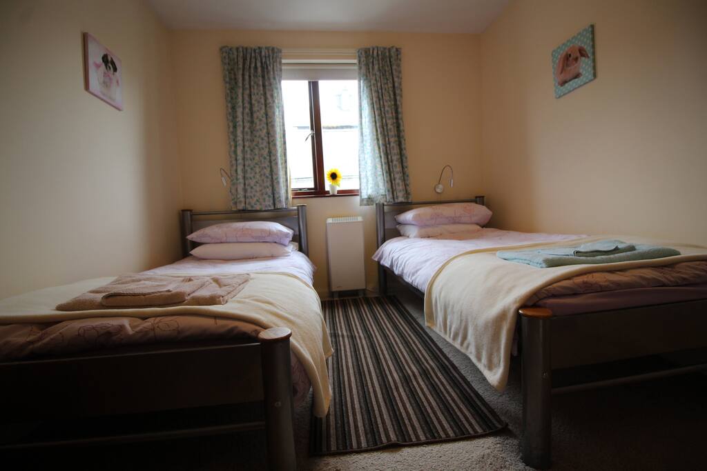 Twin Bedroom