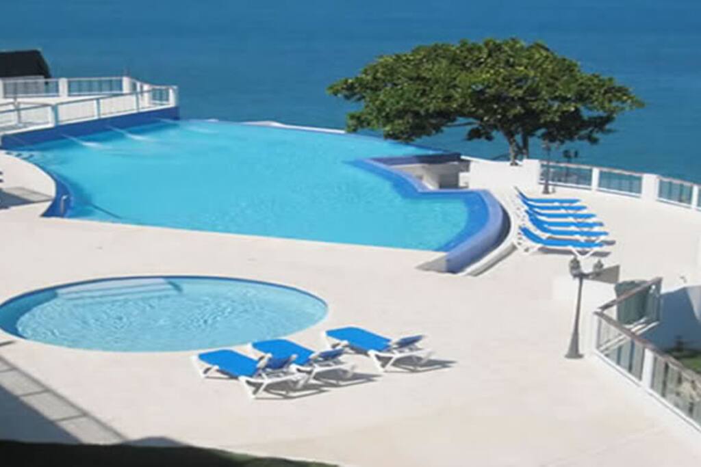 Vista a la piscina