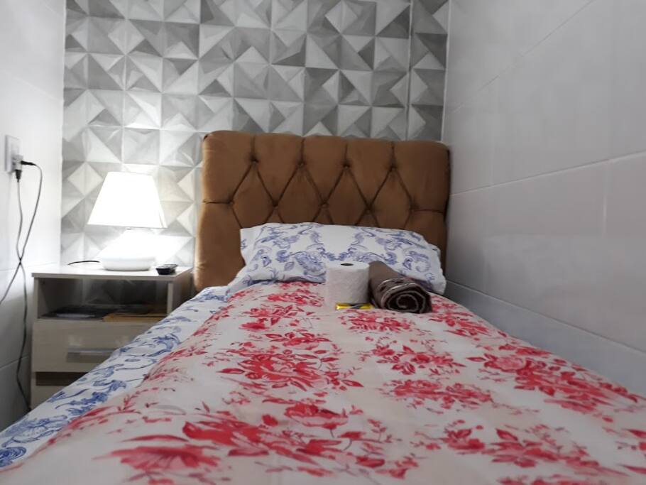 Quarto Econômico Solteiro - Florianópolis - Santa Catarina - Brasil - Lagoa da Conceição. Guest House - bed and breakfast - Cama e Café