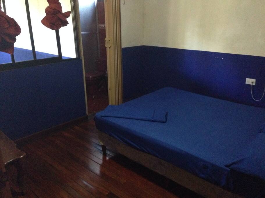 Yes this private room sleeps 2 guests or 1 single.
