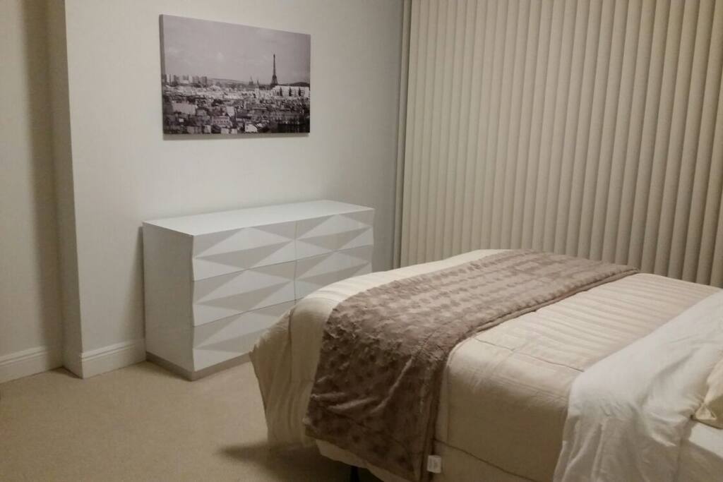 MASTER PRIVET ROOM.