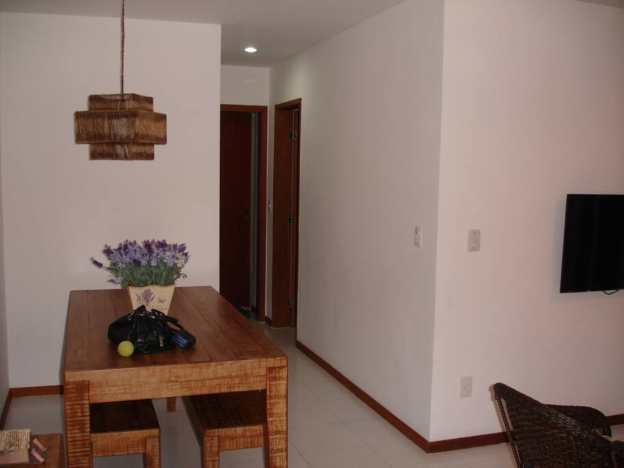 Outro ângulo da sala / Another view of the living room